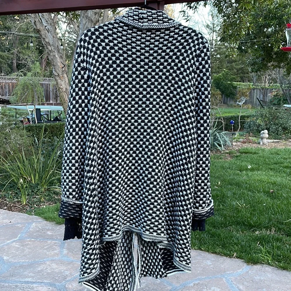 🌺 Creazioni Effect; NICE Designer Black/White Long Sweater in Misses Size XL! - Picture 3 of 12